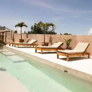 https://koos-hotel-botique-tulum.allrivieramayahotels.com